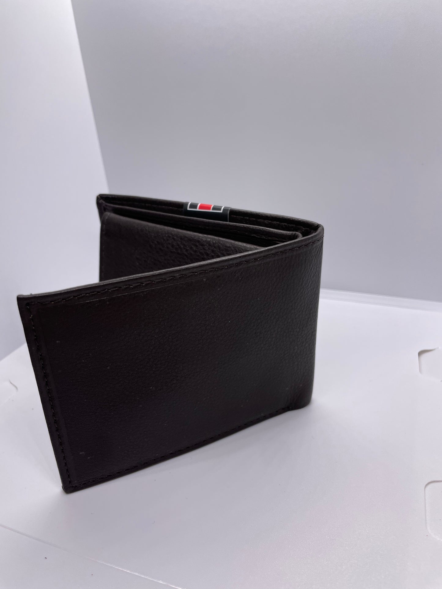 Paul & Taylor bi-fold men’s wallets